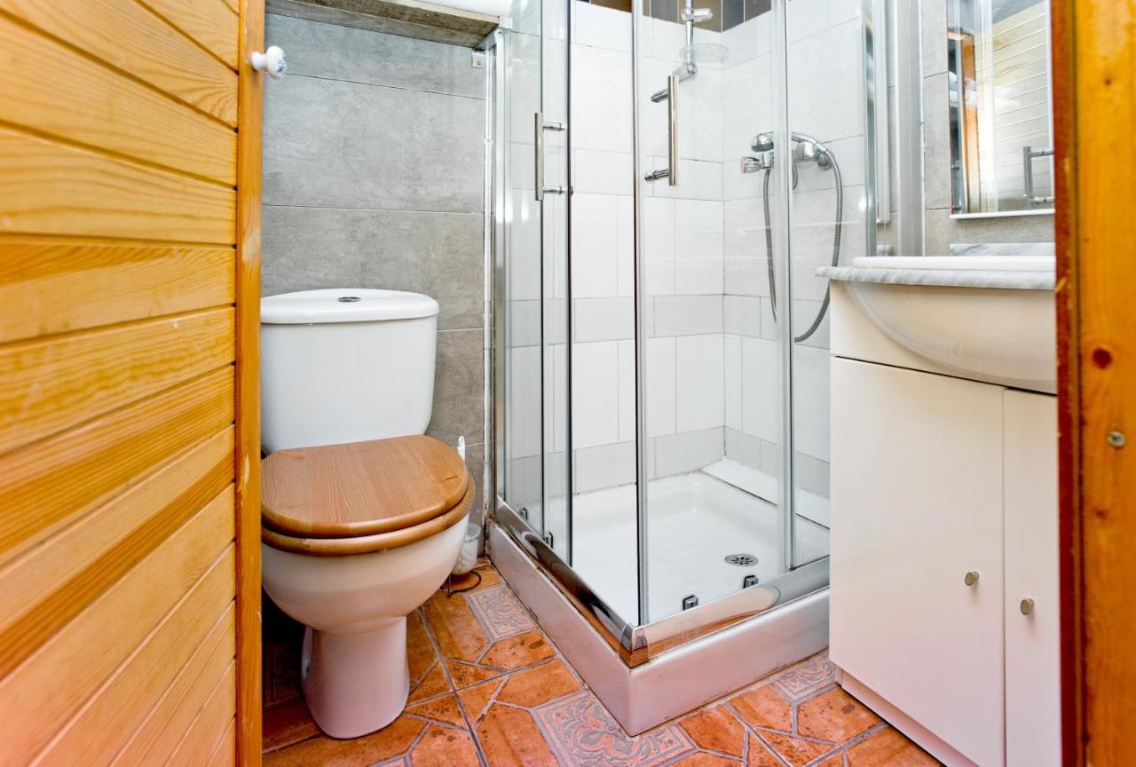 Estudio Finestrelles Barcelona Esplugues de Llobregat Luaran gambar