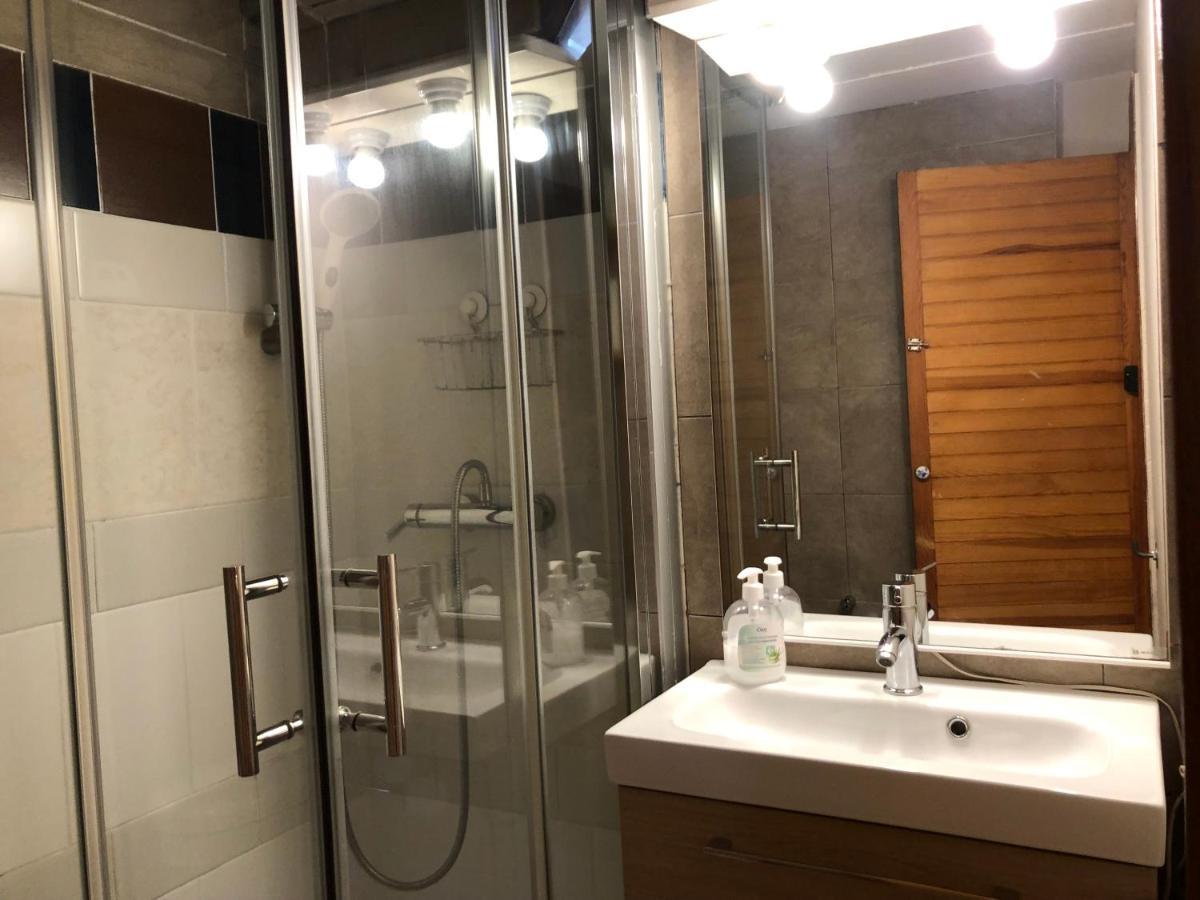 Estudio Finestrelles Barcelona Esplugues de Llobregat Luaran gambar